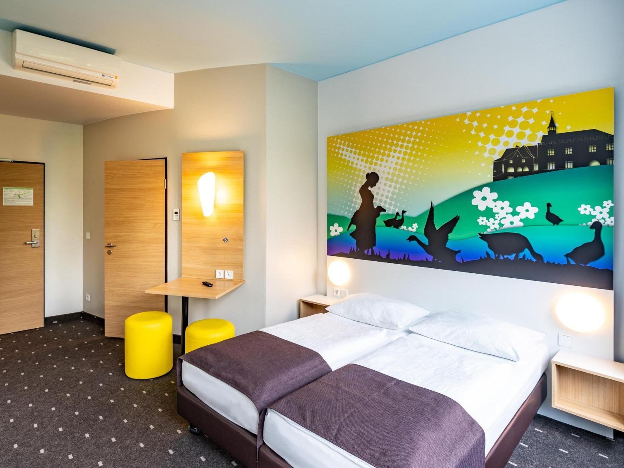 B&B Hotel Goettingen-City Экстерьер фото