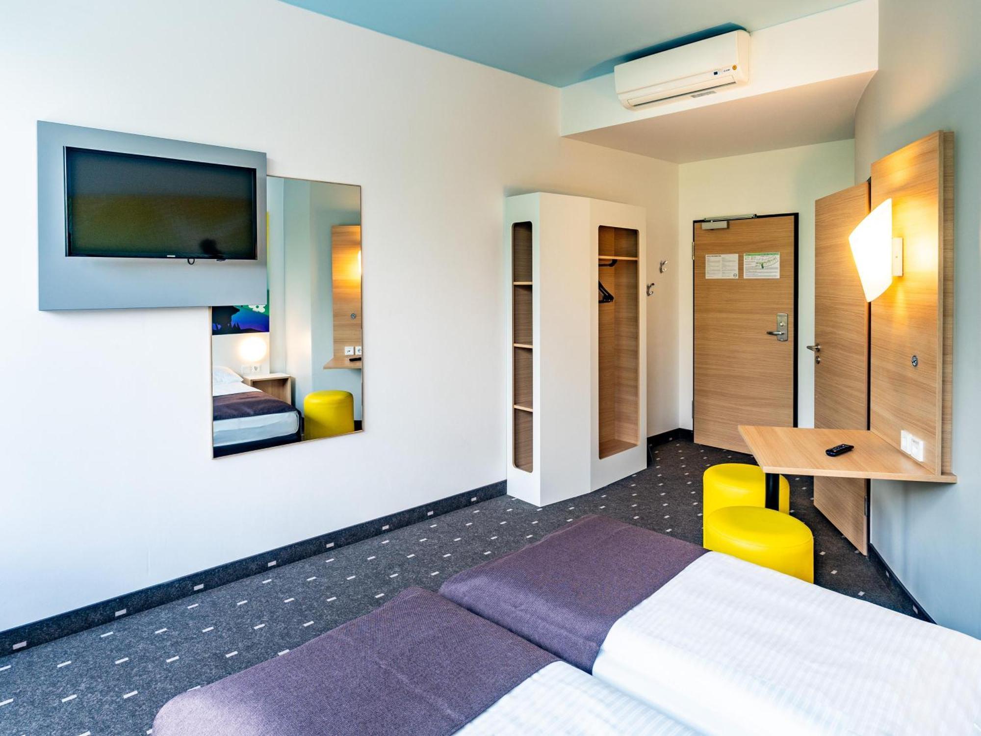 B&B Hotel Goettingen-City Экстерьер фото
