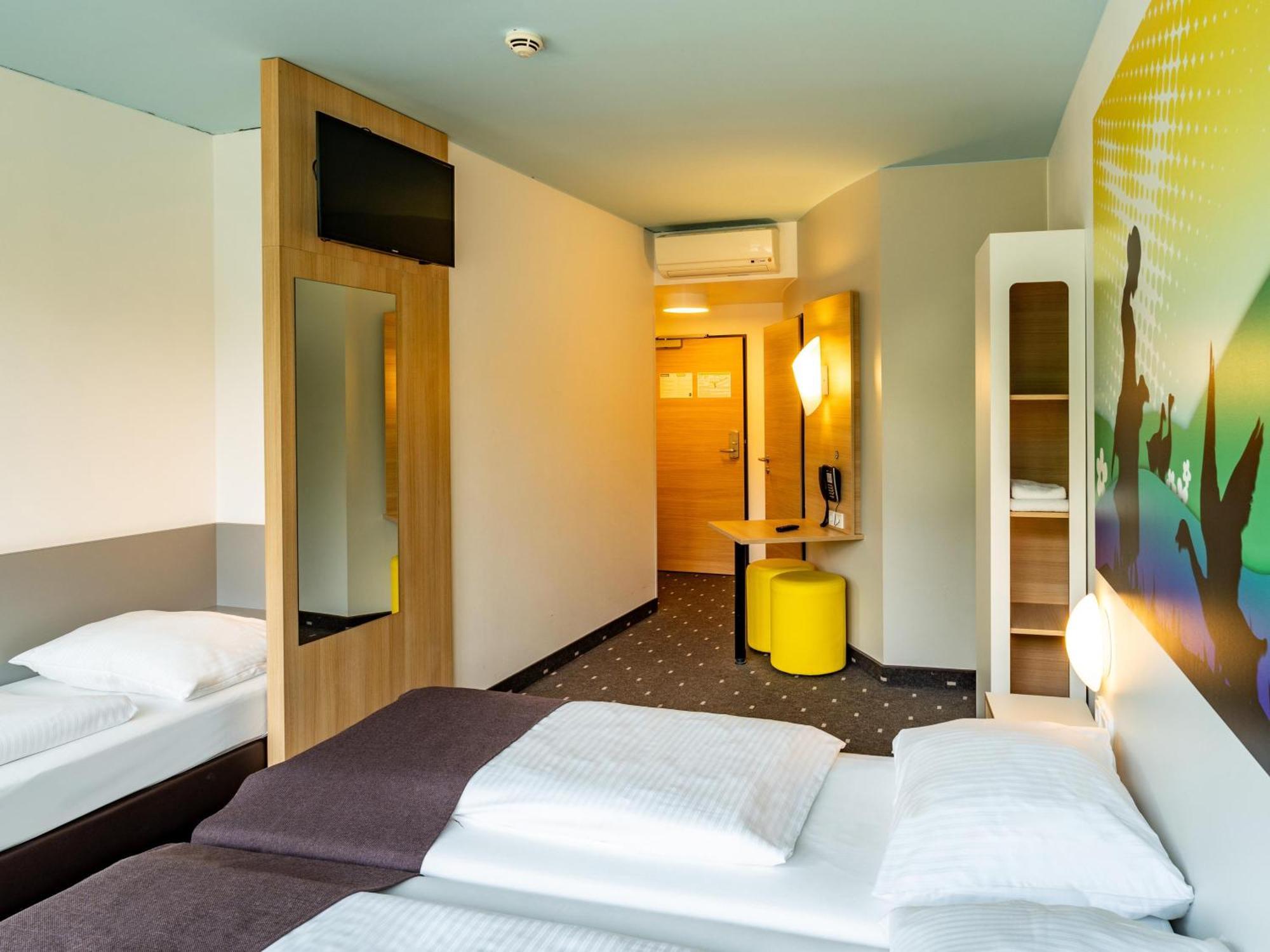 B&B Hotel Goettingen-City Экстерьер фото