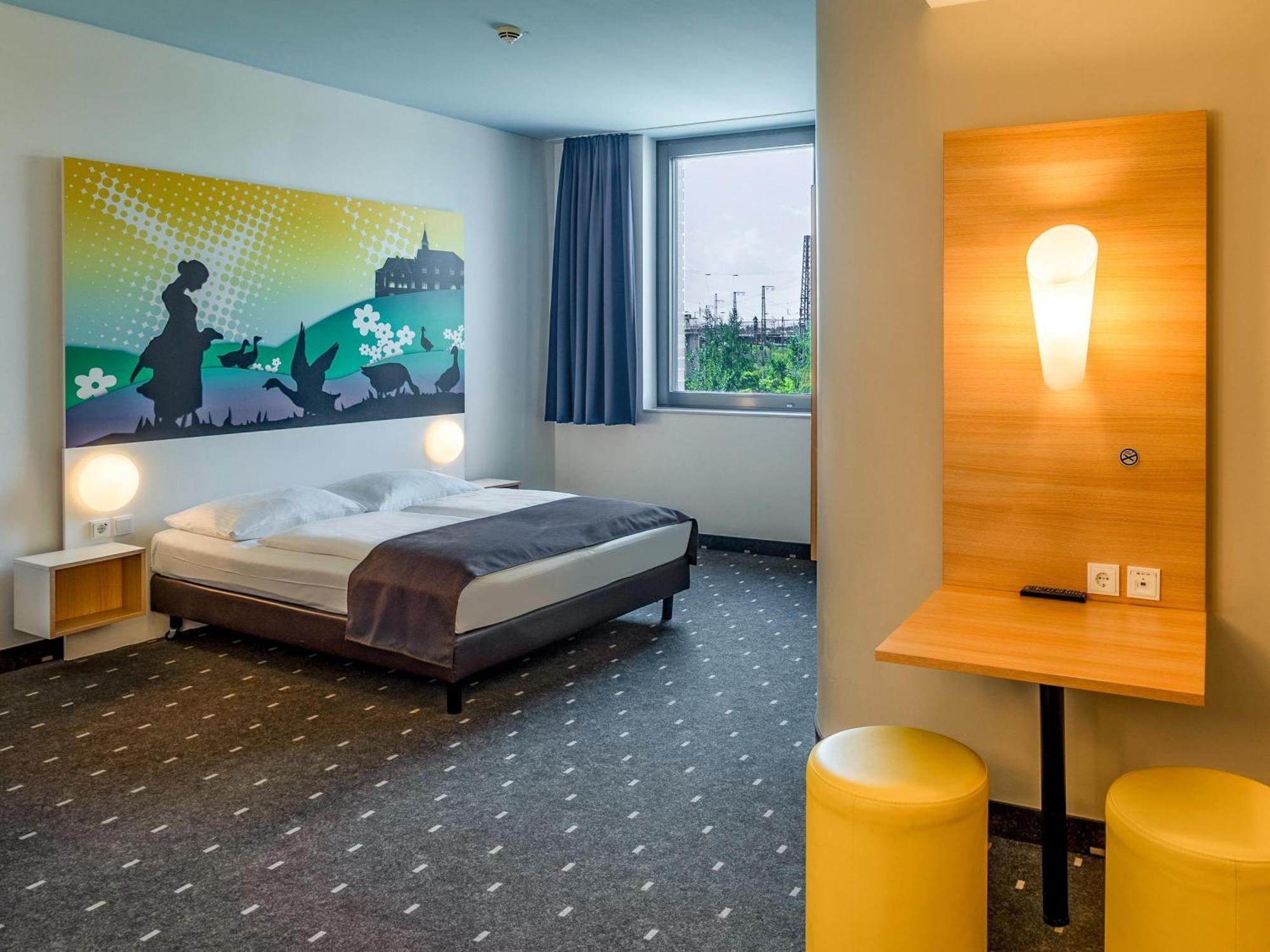 B&B Hotel Goettingen-City Экстерьер фото