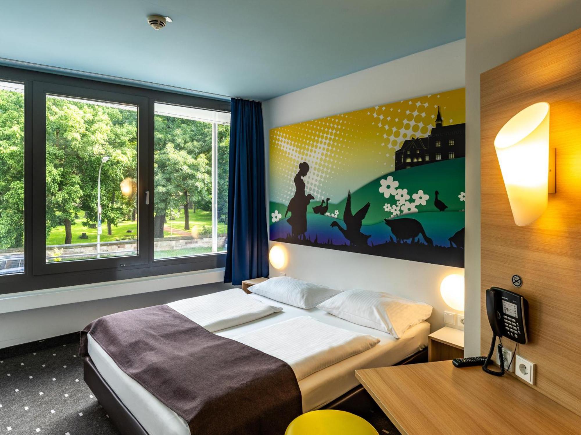 B&B Hotel Goettingen-City Экстерьер фото