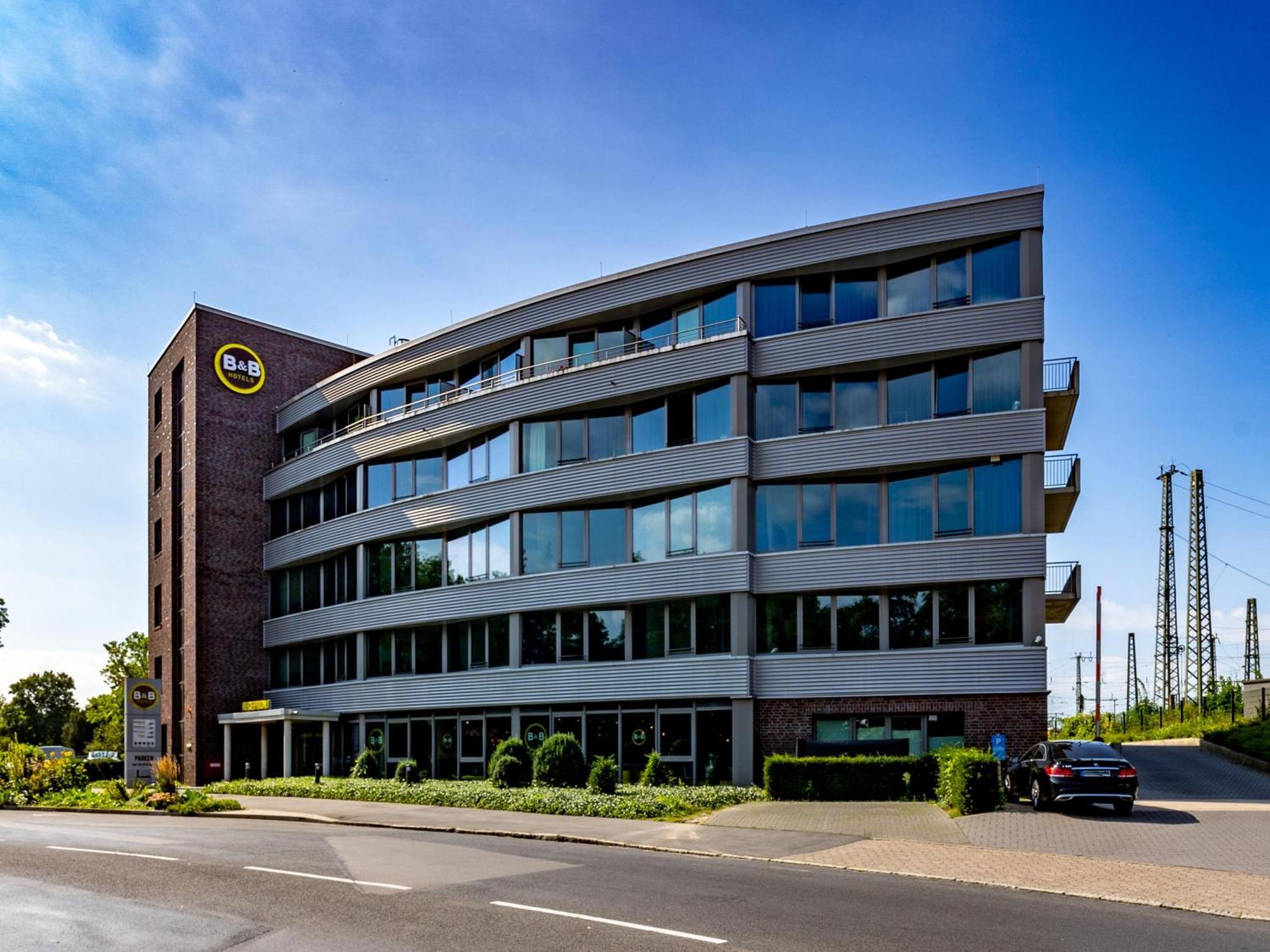 B&B Hotel Goettingen-City Экстерьер фото